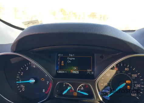 2017 Ford Escape Se из США, поврежденный, VIN 1FMCU9GD1HUD56858